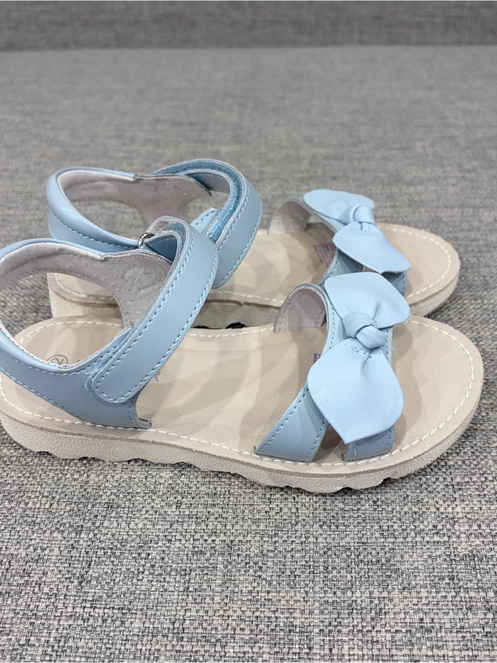 L'Amour Light Blue Bow Strap Kids Sandals EUC